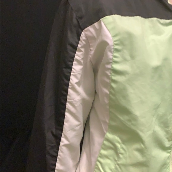 Ladies Light Weight Jacket - Picture 3 of 4